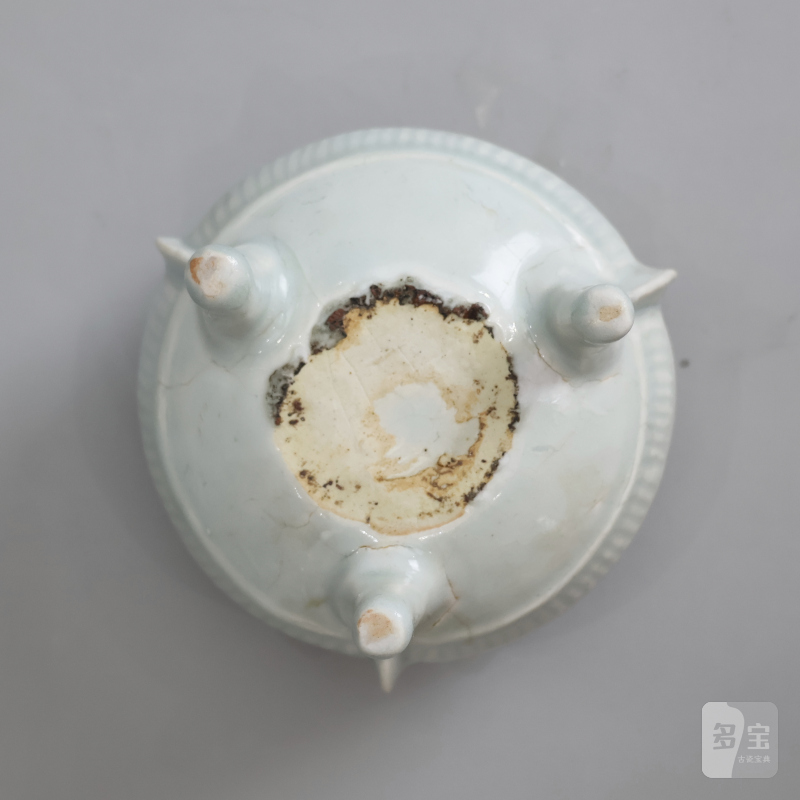 明代 青白釉鬲式炉 - 图9